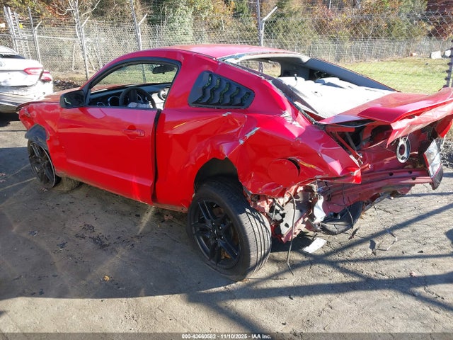 2008 FORD MUSTANG 1ZVHT80N285182039 Photo 2