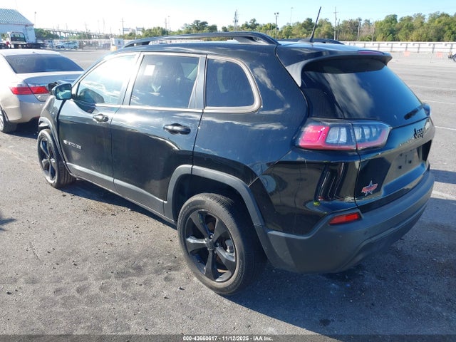 1C4PJLLB0MD195932 Jeep Cherokee Altitude Fwd