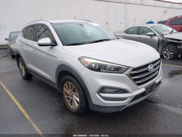 2016 HYUNDAI TUCSON KM8J33A20GU233551