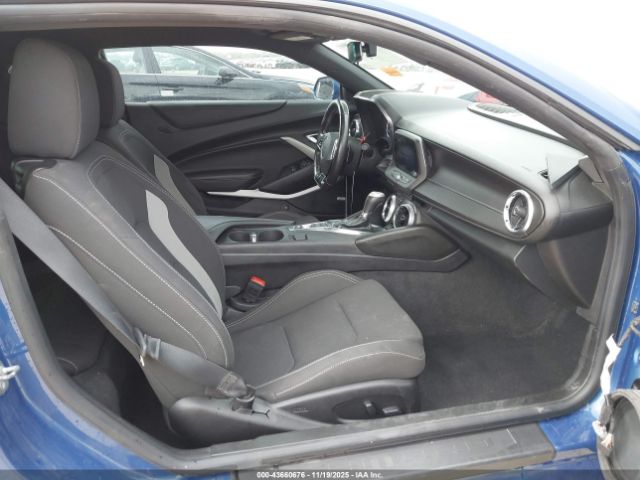 2019 CHEVROLET CAMARO 1G1FB1RX6K0133299 Photo 4