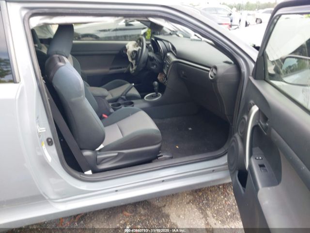 2015 SCION TC JTKJF5C76FJ005644 Photo 4