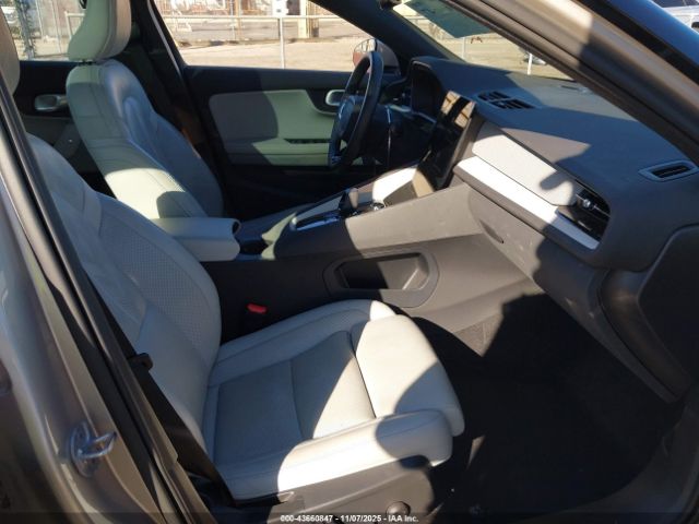 2024 POLESTAR 2 YSMFD3KA9RL226351 Photo 4