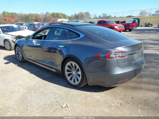 2018 TESLA MODEL S 5YJSA1E25JF254568 Photo 2