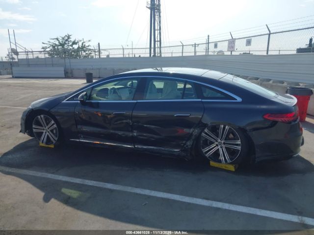 2022 MERCEDES-BENZ EQS 580 W1KCG4EB8NA002094 Photo 5