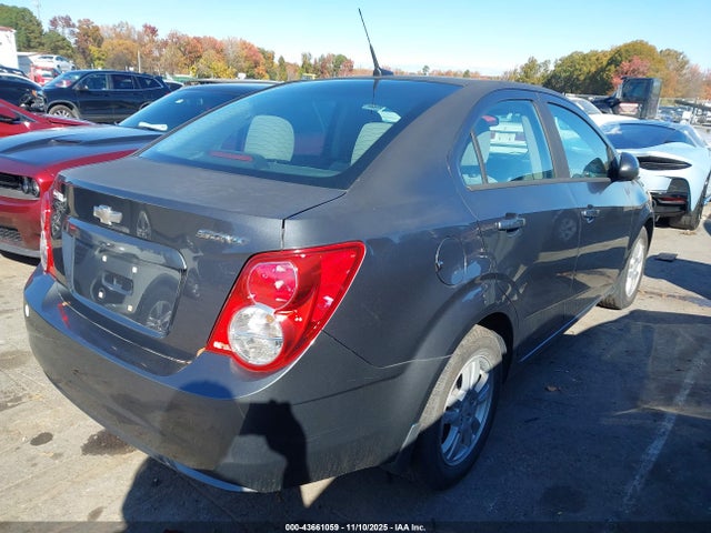 2012 CHEVROLET SONIC 1G1JA5SHXC4177629 Photo 3