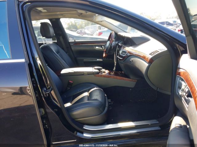 2011 MERCEDES-BENZ S 550 WDDNG7BB4BA376857 Photo 4