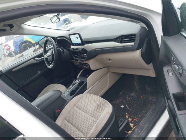 2021 FORD ESCAPE 1FMCU9G68MUA28719 Photo 4