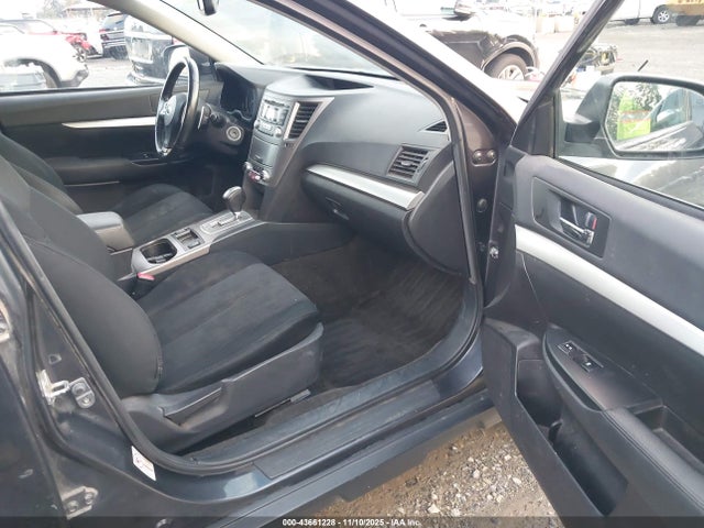 Продаж на аукціоні авто 2013 Subaru Outback 2.5i Premium, vin: 4S4BRBCC0D3232243, номер лоту: 43661228