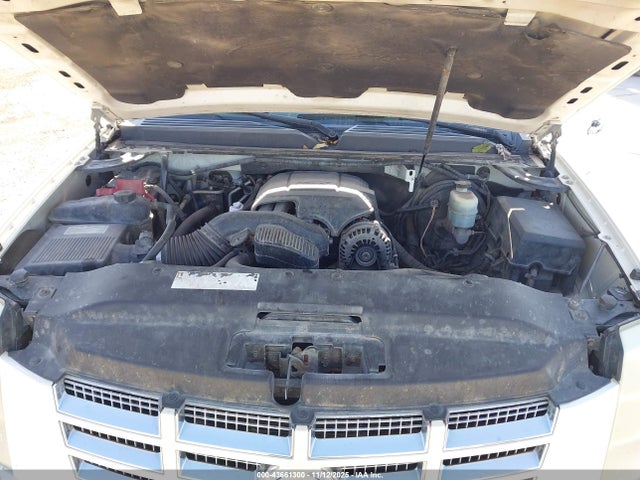 2010 CADILLAC ESCALADE ESV 1GYUKJEF3AR160167 Photo 9