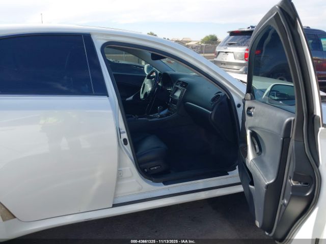 2013 LEXUS IS 250 JTHBF5C24D5188448 Photo 4