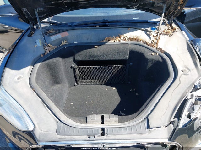 2014 TESLA MODEL S 5YJSA1H11EFP30503 Photo 9