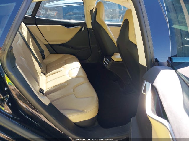 2014 TESLA MODEL S 5YJSA1H11EFP30503 Photo 7