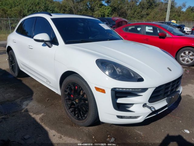 2017 PORSCHE MACAN WP1AG2A50HLB55341