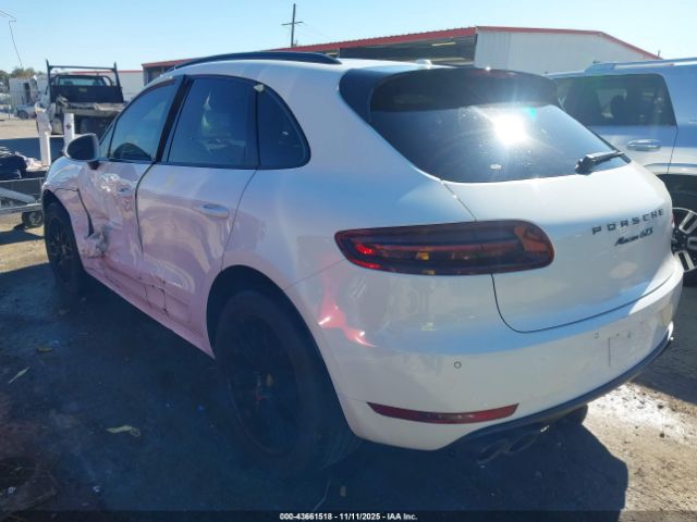 2017 PORSCHE MACAN WP1AG2A50HLB55341 Photo 2