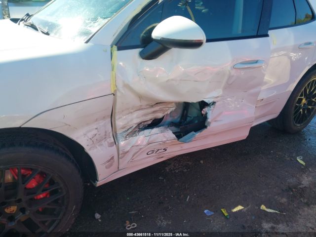 2017 PORSCHE MACAN WP1AG2A50HLB55341 Photo 5