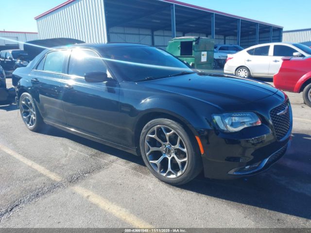 2017 CHRYSLER 300 2C3CCABG2HH662985