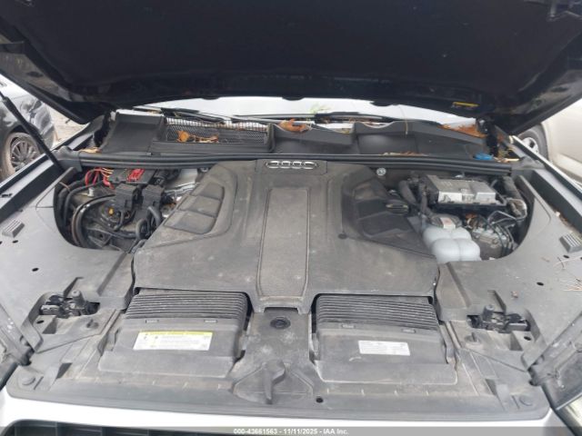 2019 AUDI Q7 WA1LAAF77KD034155 Photo 9