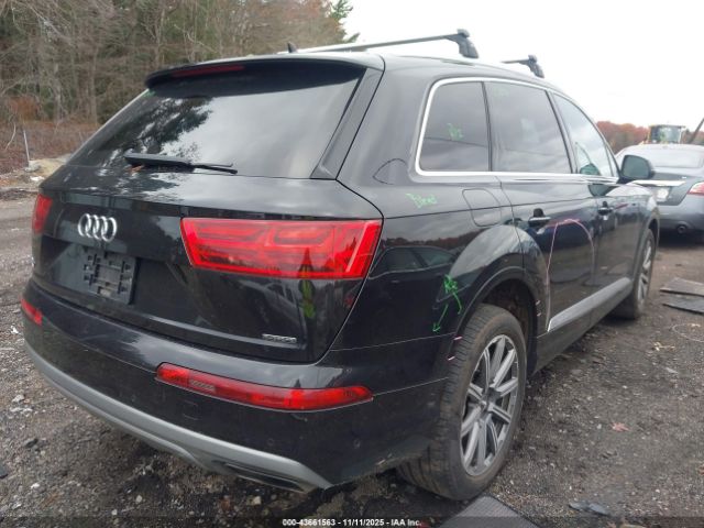 2019 AUDI Q7 WA1LAAF77KD034155 Photo 3