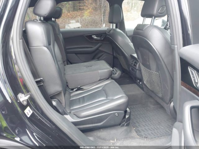 2019 AUDI Q7 WA1LAAF77KD034155 Photo 7