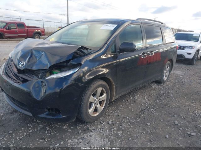 2015 TOYOTA SIENNA 5TDKK3DCXFS571025 Photo 1