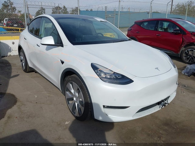 2021 Tesla Model Y Long Range Dual Motor All-wheel Drive მანქანა იყიდება აუქციონზე, vin: 5YJYGDEE0MF161210, აუქციონის ნომერი: 43661675