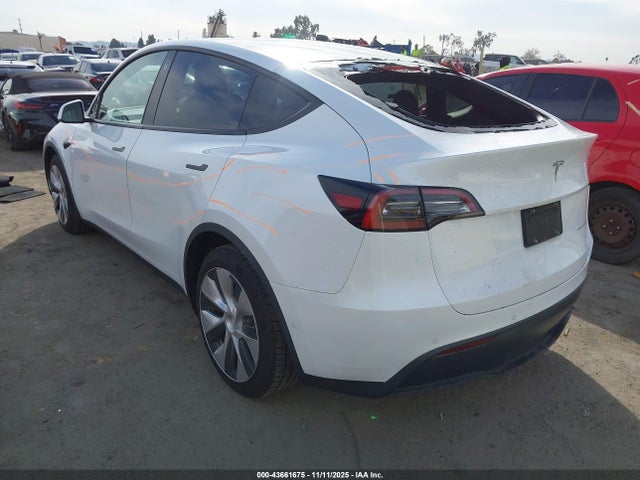 43661675 :رقم المزاد ، 5YJYGDEE0MF161210 vin ، 2021 Tesla Model Y Long Range Dual Motor All-wheel Drive مزاد بيع