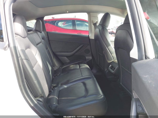 43661675 :رقم المزاد ، 5YJYGDEE0MF161210 vin ، 2021 Tesla Model Y Long Range Dual Motor All-wheel Drive مزاد بيع
