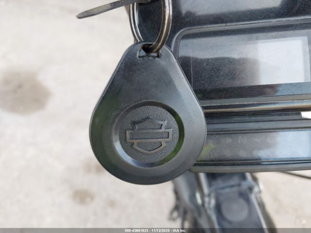 2021 HARLEY-DAVIDSON FXBBS 1HD1YYK2XMB023305 Photo 10