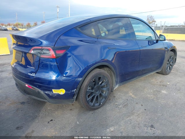 2022 TESLA MODEL Y 7SAYGDEE5NF480820 Photo 3