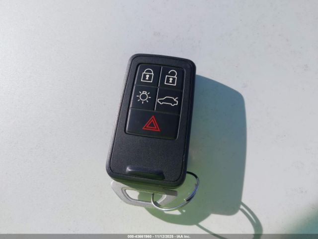 2015 VOLVO XC60 YV4612RM5F2729260 Photo 10