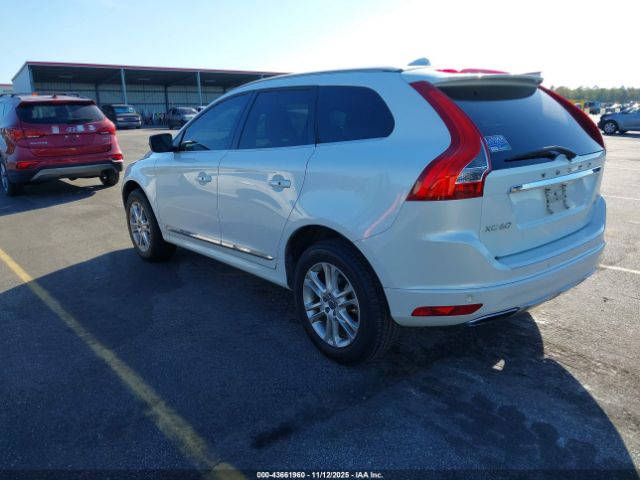 2015 VOLVO XC60 YV4612RM5F2729260 Photo 2