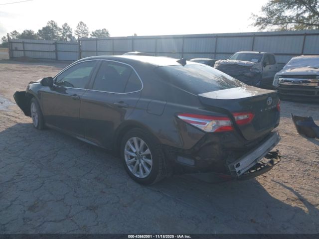 2020 TOYOTA CAMRY 4T1C11AK7LU305598 Photo 2