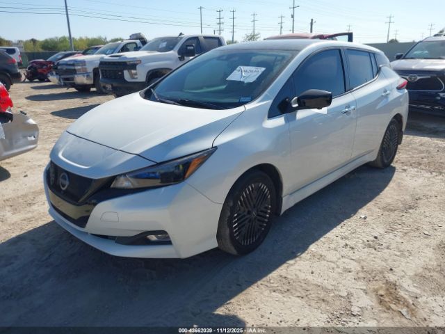 2023 NISSAN LEAF 1N4CZ1CV8PC552294 Photo 1