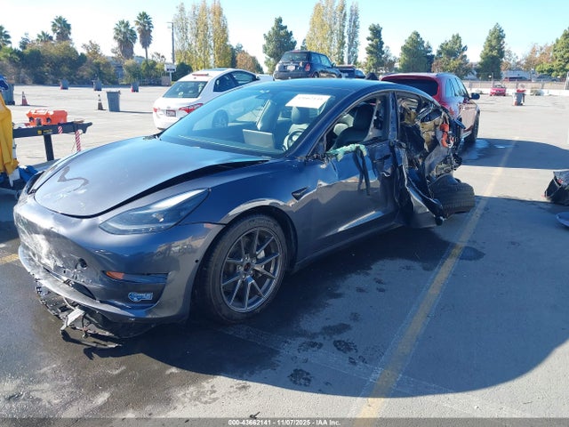 2021 TESLA MODEL 3 5YJ3E1EB0MF999077 Photo 1