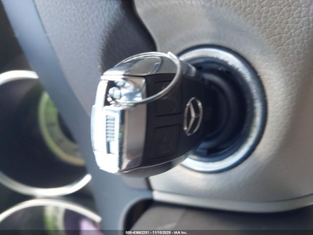 2012 MERCEDES-BENZ C 300 WDDGF8BB9CR228112 Photo 10