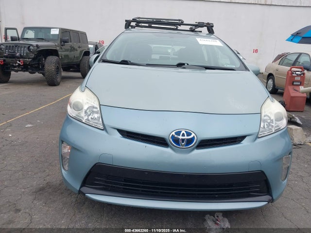 JTDKN3DUXF1927499 Toyota Prius Two