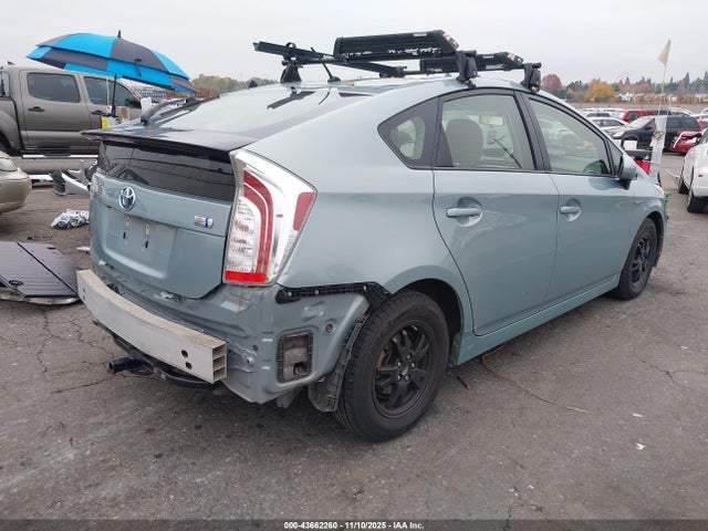 JTDKN3DUXF1927499 Toyota Prius Two