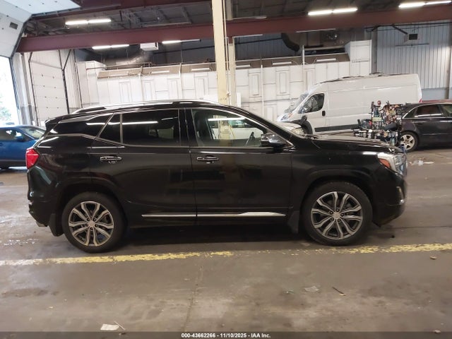 3GKALXEX8JL291348 GMC Terrain Denali