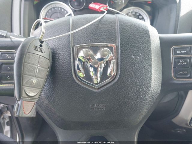 2019 RAM 1500 CLASSIC 1C6RR7LTXKS526646 Photo 10