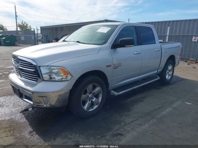2019 RAM 1500 CLASSIC 1C6RR7LTXKS526646 Photo 1