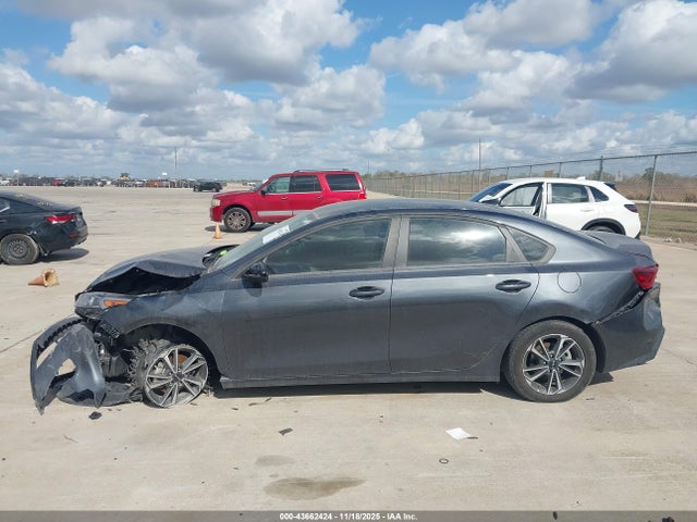Aukcja sprzedaży 2024 Kia Forte Lxs, vin: 3KPF24AD7RE789815, numer aukcji: 43662424