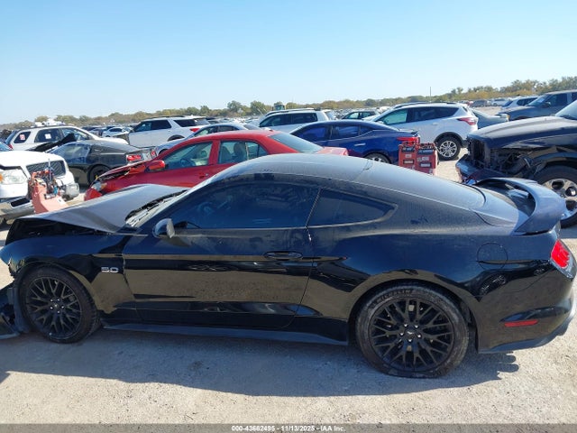 Ford Mustang 2018 1FA6P8CF5J5175651 Image 26