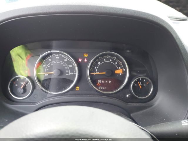 2014 JEEP COMPASS 1C4NJDEB0ED820583 Photo 6