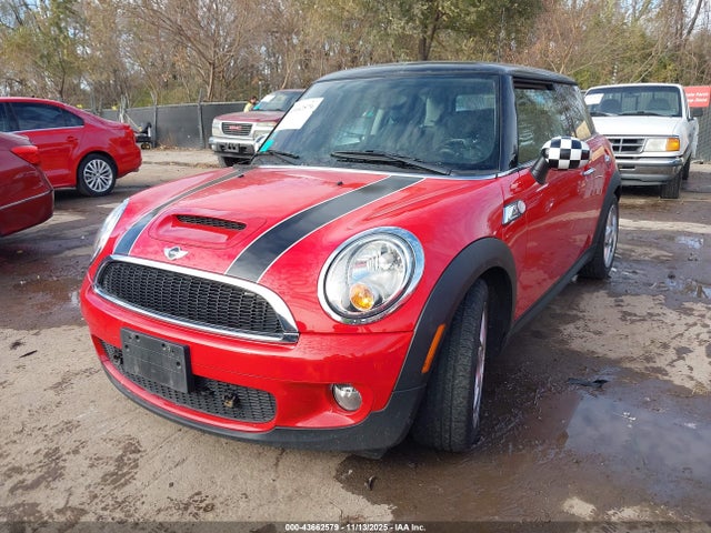 2009 MINI COOPER S WMWMF73589TT99815 Photo 1