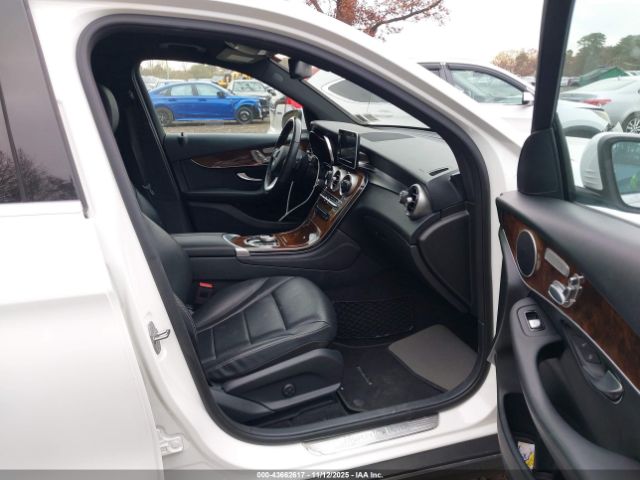 2019 MERCEDES-BENZ GLC 300 WDC0G4KB0KF666903 Photo 4