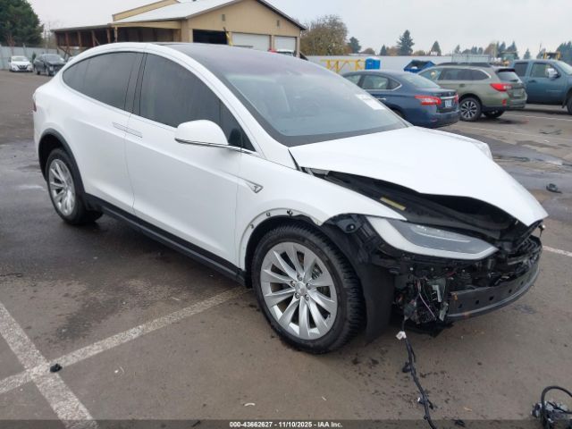 2016 TESLA MODEL X 5YJXCBE29GF013160