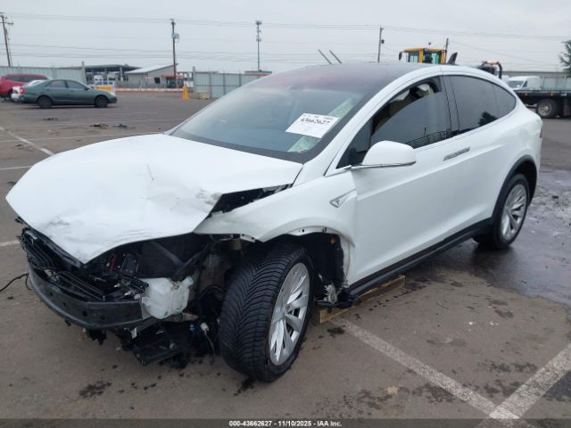 2016 TESLA MODEL X 5YJXCBE29GF013160 Photo 1
