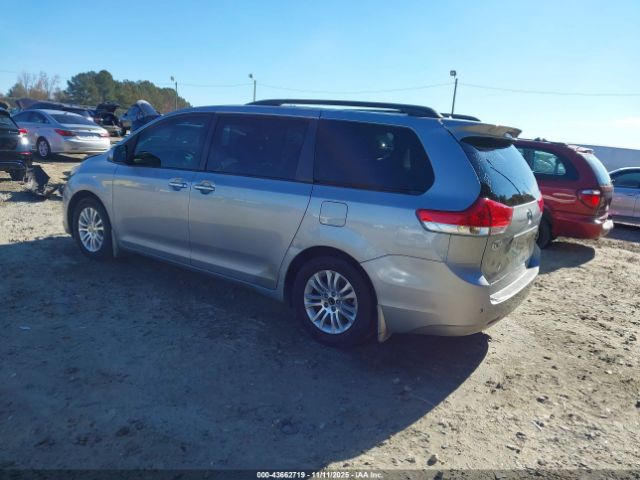 2012 TOYOTA SIENNA 5TDYK3DC7CS199679 Photo 2
