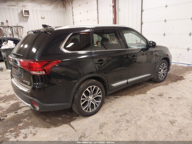 2017 MITSUBISHI OUTLANDER JA4JZ4AX2HZ006638 Photo 3