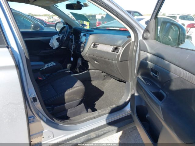 2017 MITSUBISHI OUTLANDER JA4AD2A34HZ030357 Photo 4